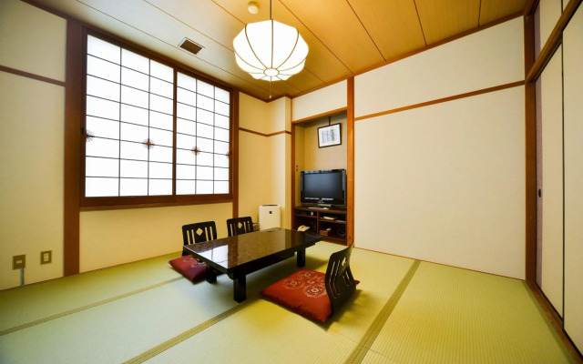 Hotel Claire Higasa