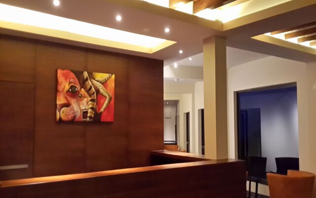 Poetree Thekkady Hotel