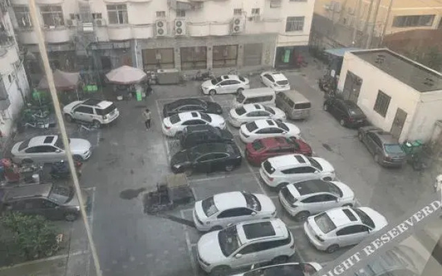9号艺术酒店(温州动车南站店)