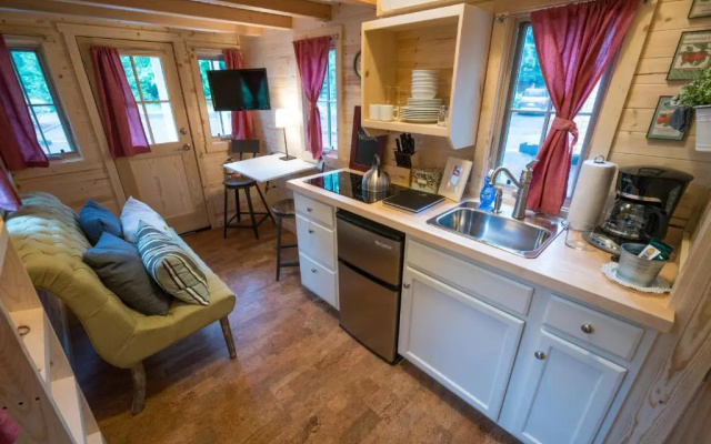 Mount Hood Village Scarlett Tiny House 3