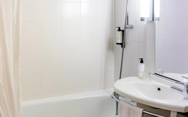 ibis Barcelona Santa Coloma
