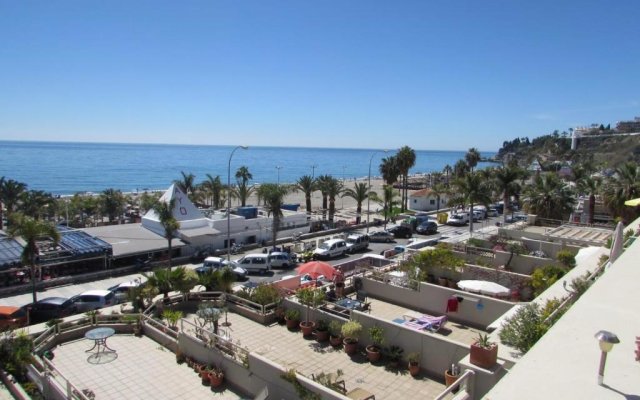 Nerja 1ª linea de Playa de Burriana , terraza grande al mar