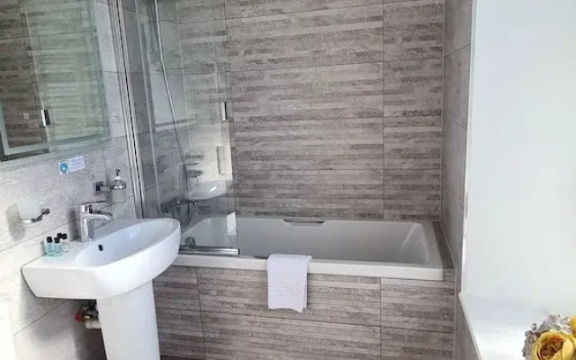 Torland Seafront Hotel