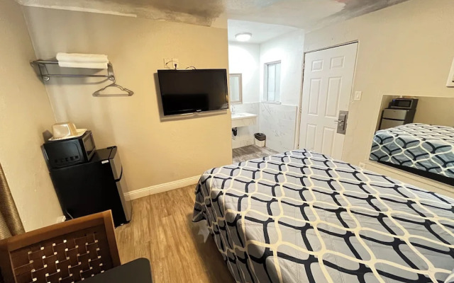 Griffith Park Motel - LA Hollywood Area