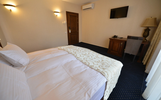 Noblesse Boutique Hotel