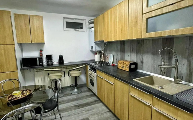 New apartment in luxury zone with garden,free parking