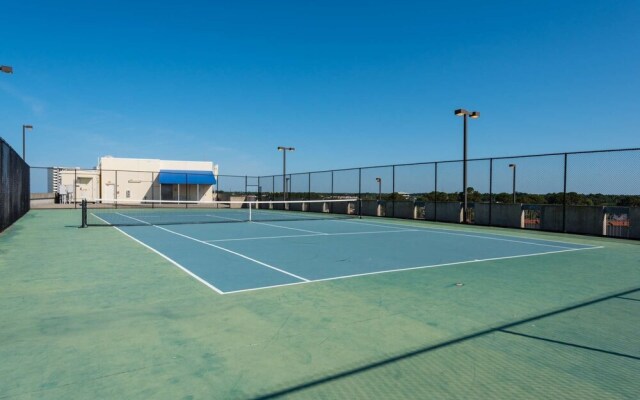 Majestic Beach Towers by iTrip