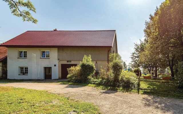 Stunning Home in Fuzine With Wifi and 2 Bedrooms