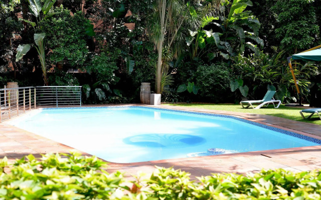 Sierra Burgers Park Hotel