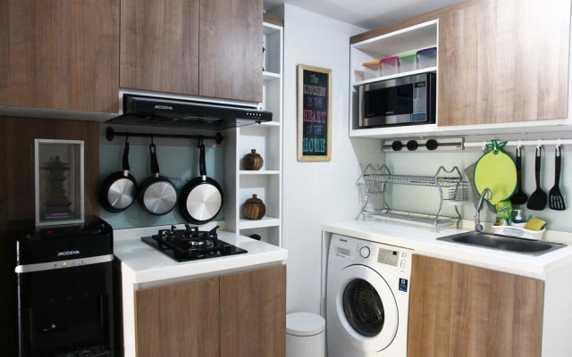 Comfortable The Springlake Summarecon Apartment