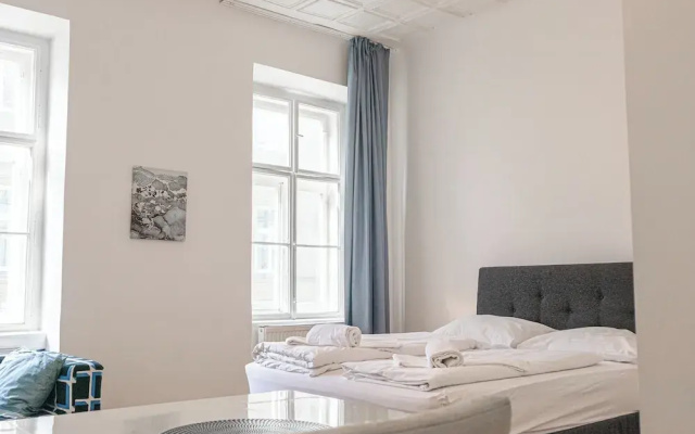 Cozy Convenient Room Prime Location