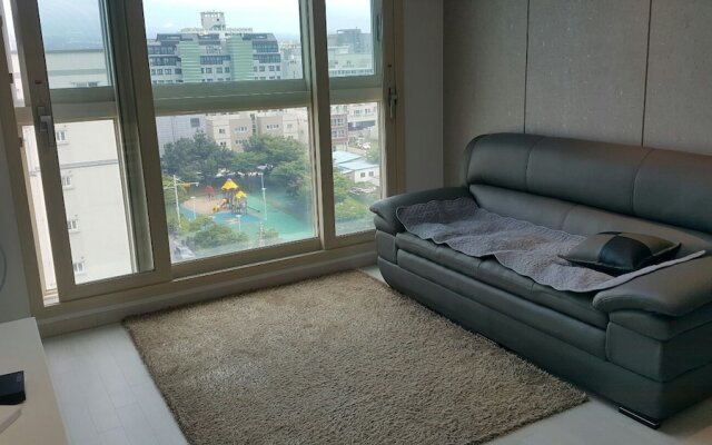 Jeju 5th Apartment in Baekgang Supia