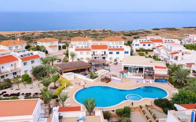 Modern Studio Apartment With Lovely sea View