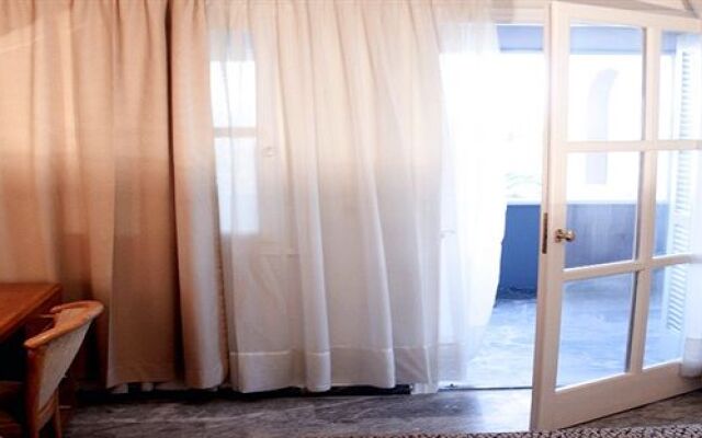 Hotel El Greco Eretria