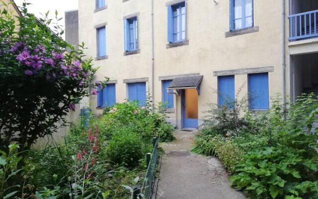 Apartment With one Bedroom in Lourdes, With Enclosed Garden and Wifi -