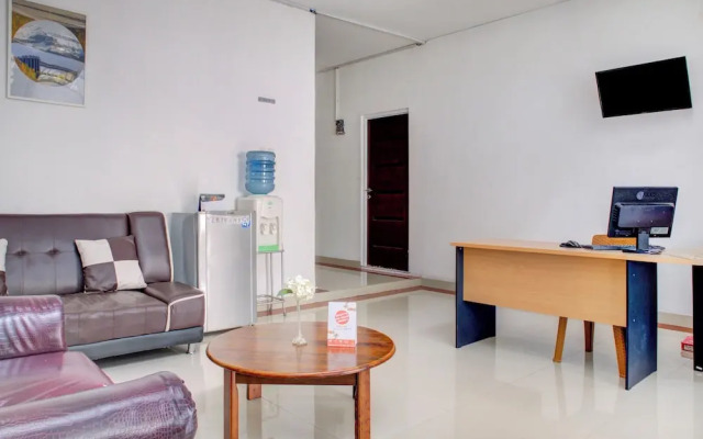 Wisma Yani Syariah by OYO Rooms