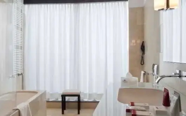 Hotel Milano Crown