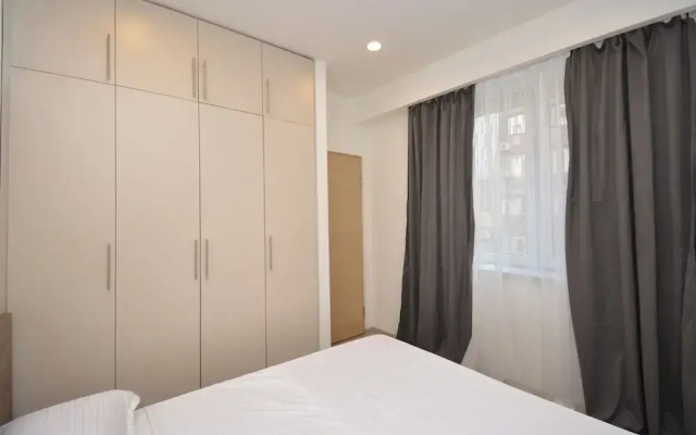 Apartment by Luxe Group PU383