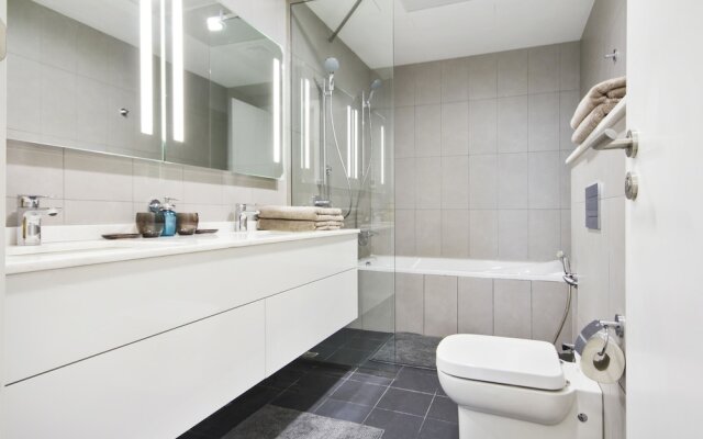 Bespoke Residence - Royal Bay Residence