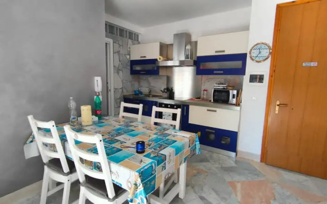 Completely Refurbished Flat Near the Beach