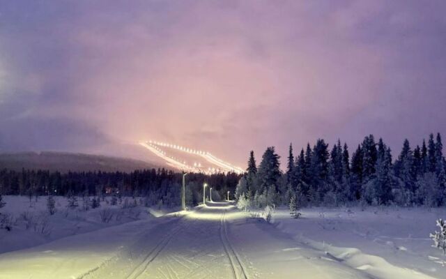 Ylläsriekko / itätupa