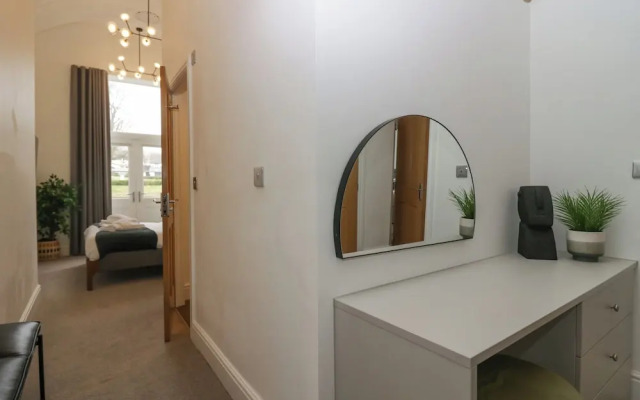 The Myles Suite Stone Cross Mansion