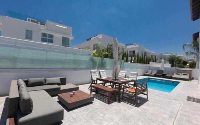 Levanda Villa 55
