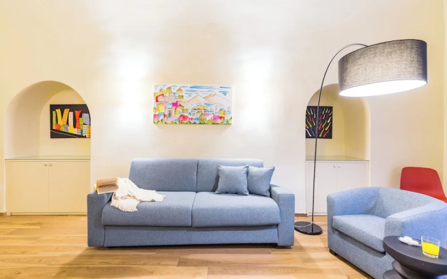 Apartment in the Heart of Nightlife