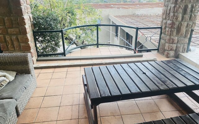 Full Moon Guest House