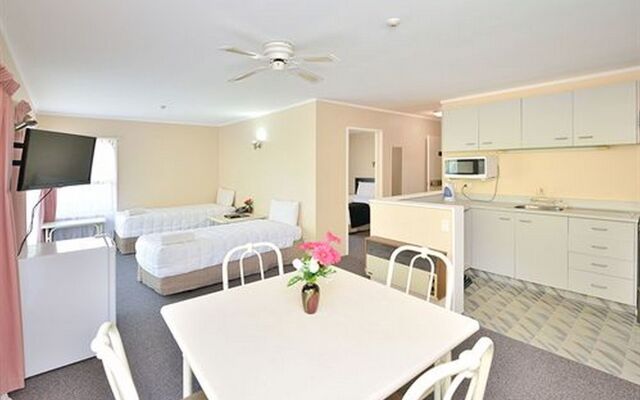 Manukau Hotel & Conference Centre