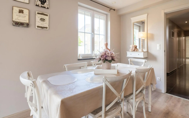 Inviting Holiday Home in Nieuwpoort With Garden