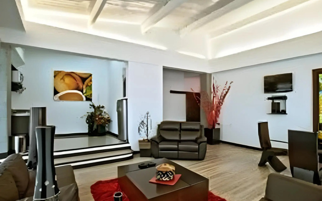 Hotel Habitat Suite