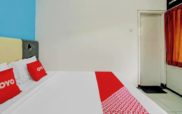 Capital O 90071 New Nirwana Batu Premier – Guest Rooms – Batu