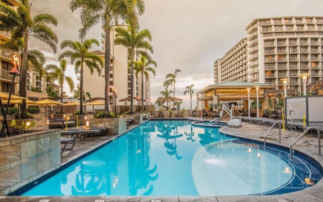Embassy Suites by Hilton Waikiki Beach Walk