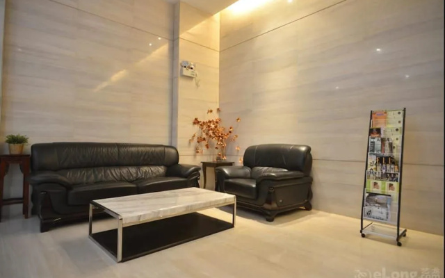 Zhanhong Pazhou Service Apartment