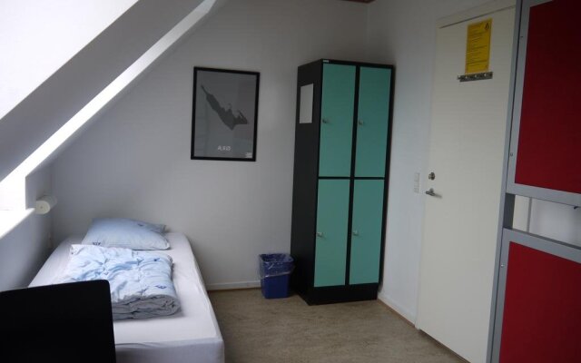 Femmasteren Hotel & Hostel