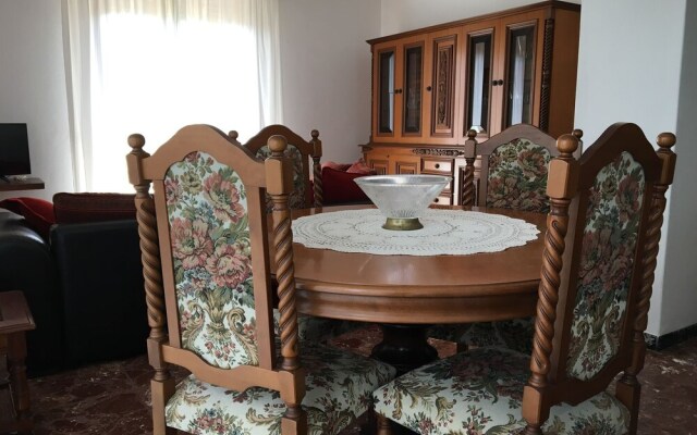 Valley View Apartment in Ameglia near Historical Center with Garden