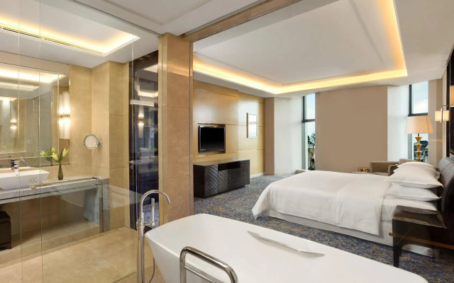 Sheraton Changchun Jingyuetan Hotel