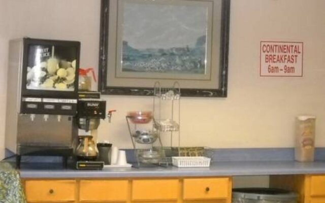 Ashburn Inn & RV Park