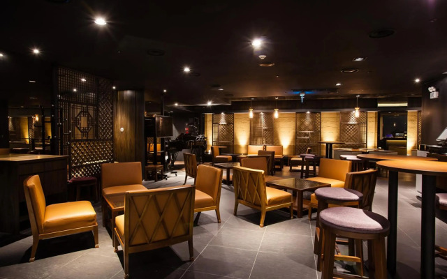 Hotel Hyundai by Lahan Ulsan