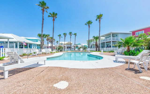 Rs134- Coastal Cutie