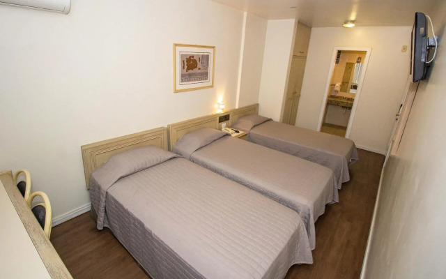 Trevi Hotel & Business