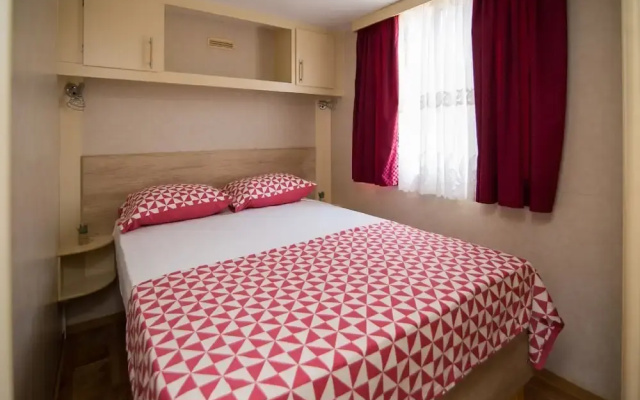 Mobile Home Frangipani 4
