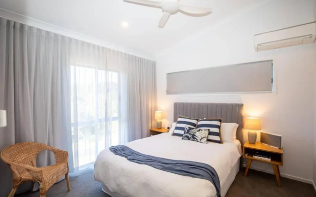 The Lookout Beach House – Guest Rooms – Point Lookout