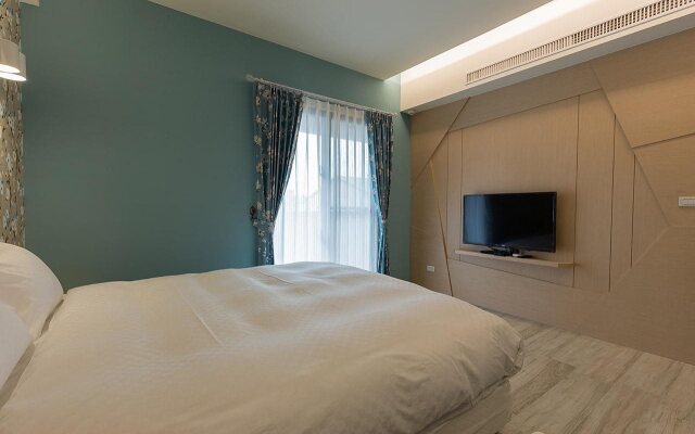 Visual Range B & B