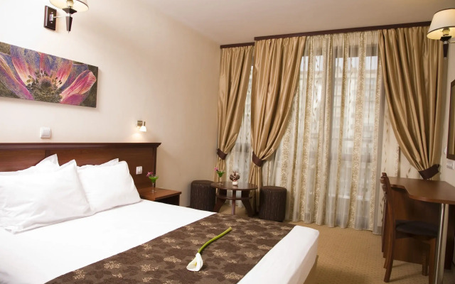 Hotel Favorit