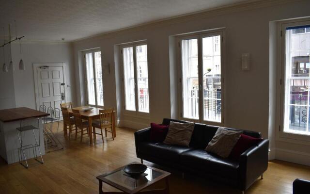 Central 1-bed Apartment in Inverness, Sleeps 4