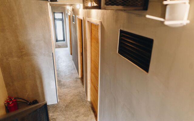 The Dalat Shelter