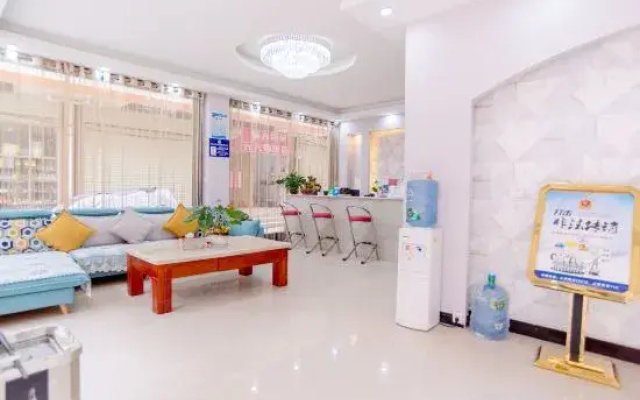 Hongshun Hotel (Kunming Changshui Airport)