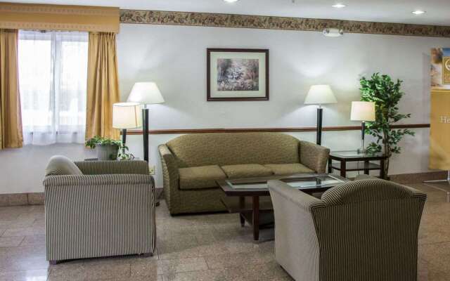 Quality Inn & Suites Loves Park near Rockford
